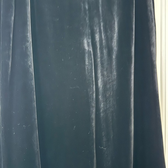 💥Ann Taylor Black Velvet Pants - Picture 2 of 6